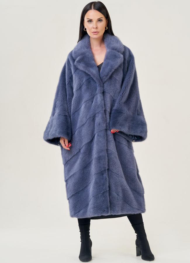 Норковая шуба оверсайз в голубом цвете  модель № 23109 меха малина