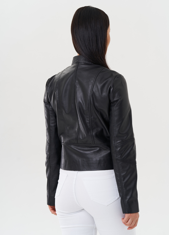 Женская куртка  Женская куртка