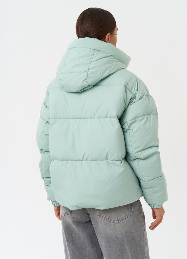 Яркая куртка с капюшоном модель № 28494 универмаг малина