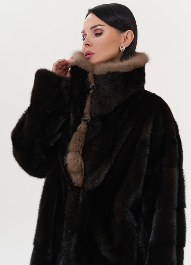 Норковая шуба с воротником из куницы модель № 26264 универмаг малина