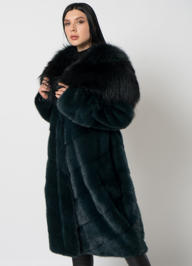 Шуба из норки зеленого цвета с капюшоном модель № 1406 универмаг малина