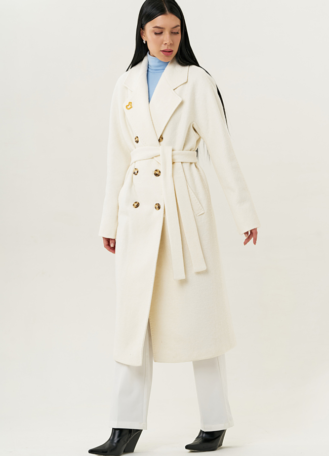 Светлое женское пальто-оверсайз с поясом модель № 22419 в рассрочку