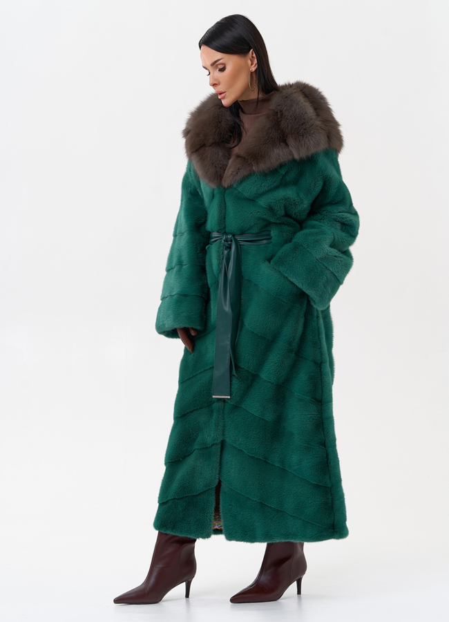 Норковая шуба с капюшоном из меха куницы модель № 29253 универмаг малина