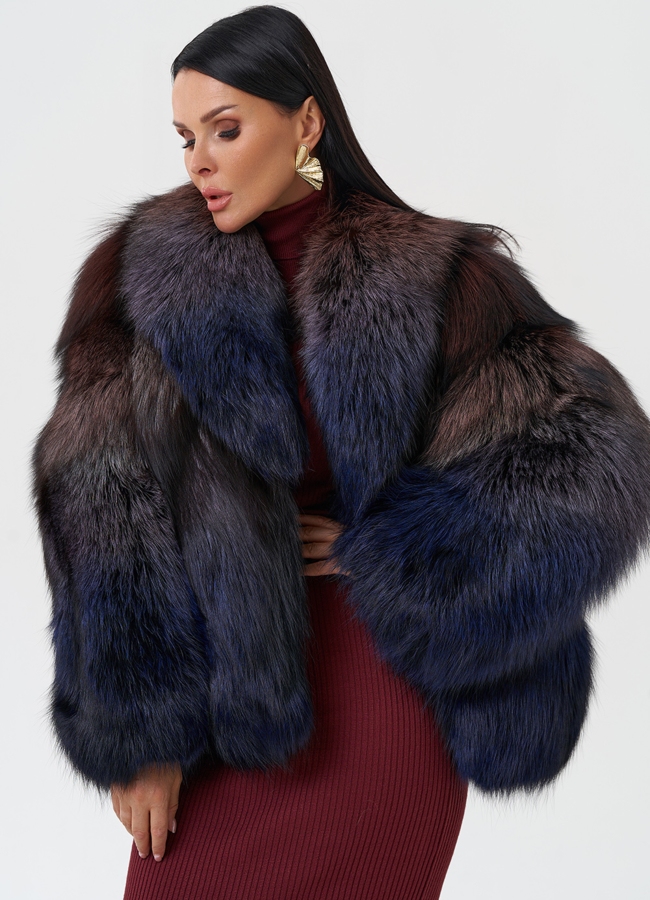 Женская шуба из меха чернобурки модель № 28596 универмаг малина