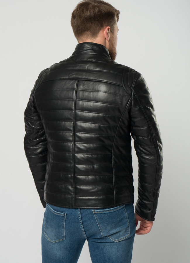 фото Куртка черного цвета  модель № KP-193