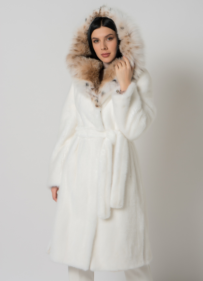 Белая норковая шуба с рысью модель № 1402 меха малина