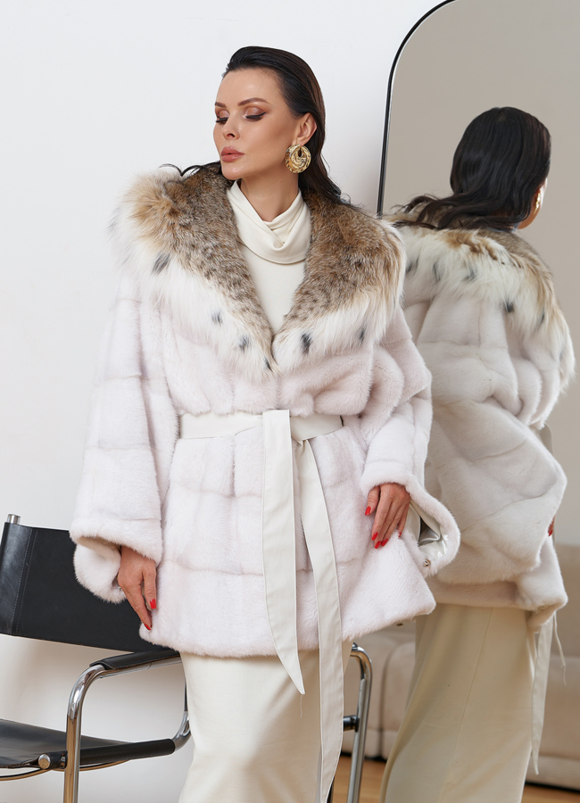 Короткая светлая шуба с рысью модель № 81033 универмаг малина