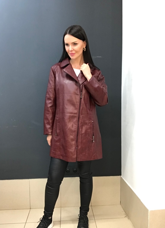 фото Куртка из эко кожи бордового цвета  модель № 678D
