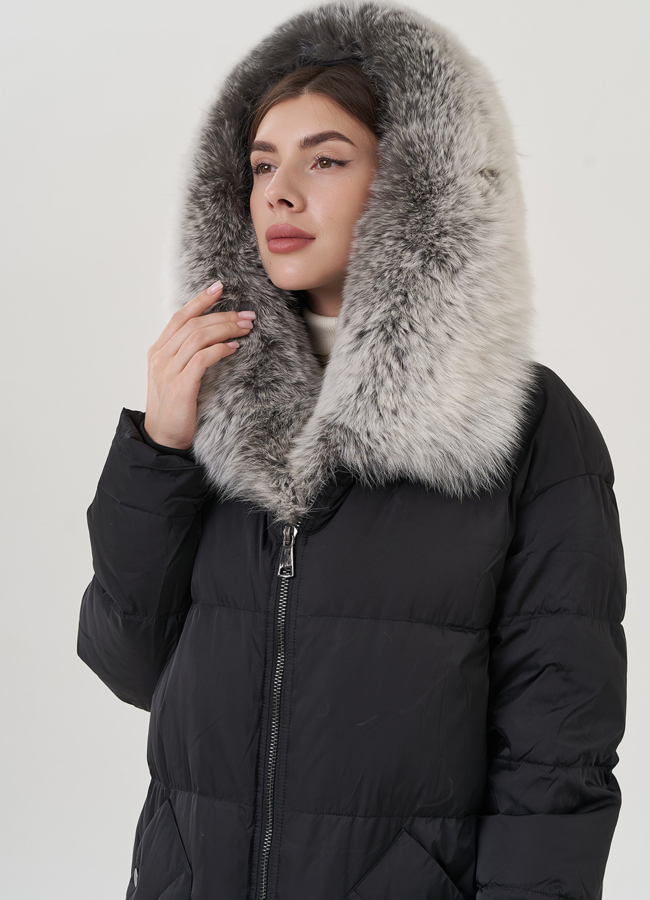 Удлиненный женский пуховик с песцом модель № 25365 универмаг малина