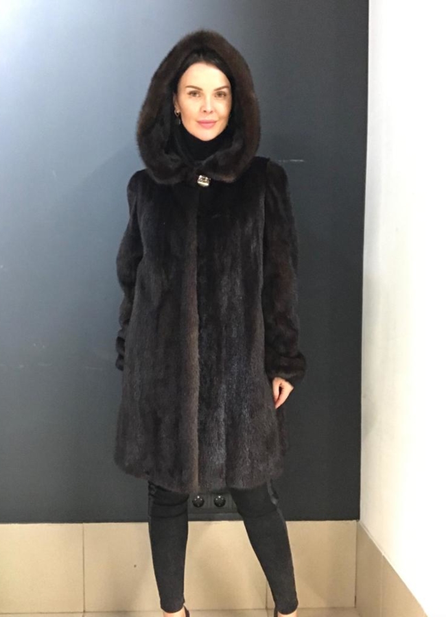 Норковая шуба балетка с капюшоном модель № А-10 в кредит