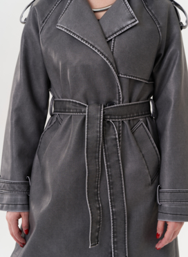 Плащ из эко кожи с поясом