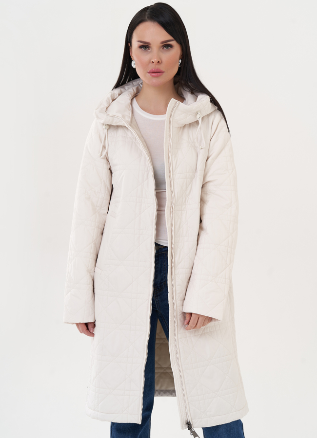 Светлое стеганое пальто с капюшоном модель № 27008 в рассрочку