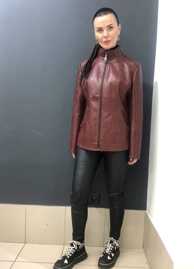 Куртка из эко кожи модель № 802 меха малина