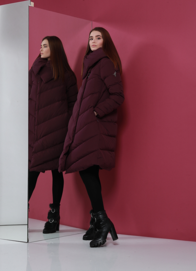 Модный пуховик ODRI модель № П-242 меха малина