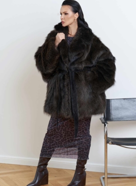 Шуба из меха канадского енота Шуба из меха канадского енота
