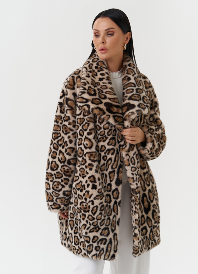 Пальто из эко меха с анималистичным принтом модель № 28555 универмаг малина