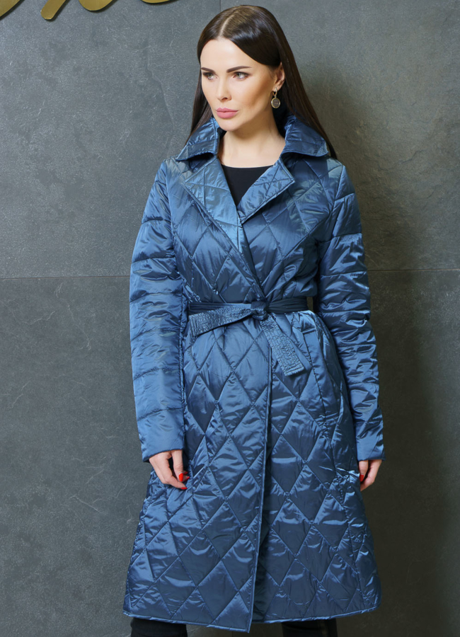 Утепленный плащ  модель № 8968 меха малина