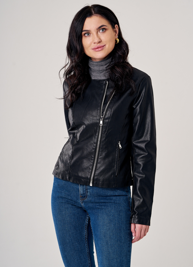 Куртка из эко кожи черного цвета модель № T4F W9905 меха малина