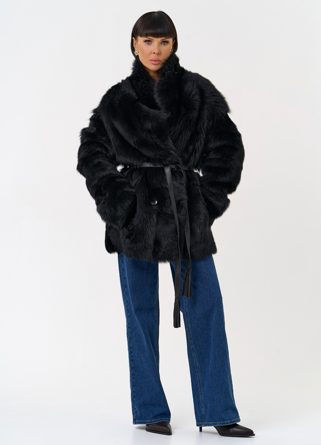 Двухсторонняя дубленка черного цвета с декоративным поясом модель № 31618 универмаг малина Двухсторонняя дубленка черного цвета с декоративным поясом модель № 31618 универмаг малина