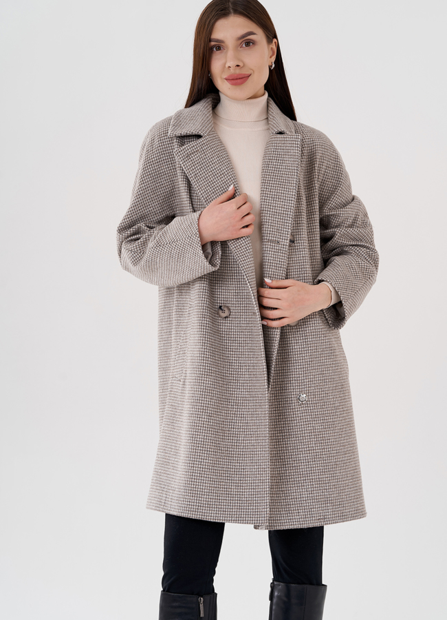 Бежевое женское пальто с принтом 