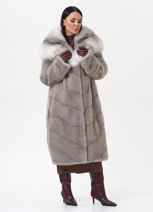 фото Норковая шуба с капюшоном из меха чернобурки модель № 27583