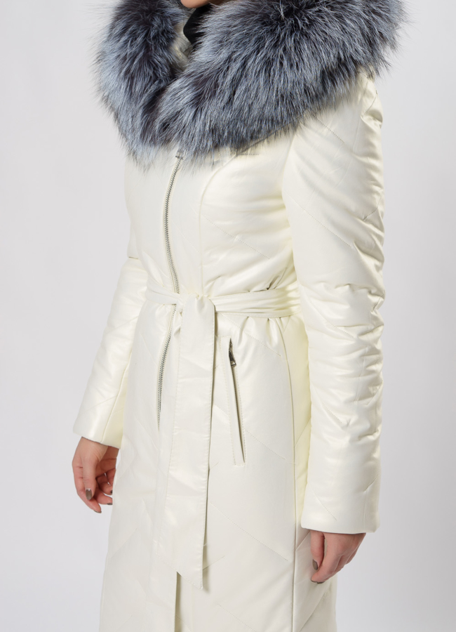 Пуховик из эко кожи на молнии с капюшоном модель № 19345 универмаг малина