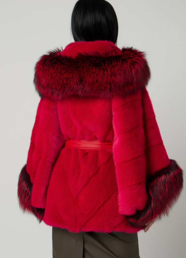 Шуба из норки в красном цвете модель № 1601 в кредит