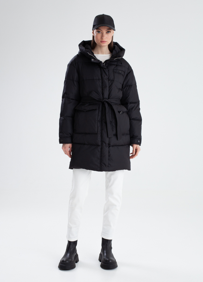 Женский пуховик прямого кроя модель № 23346 меха малина