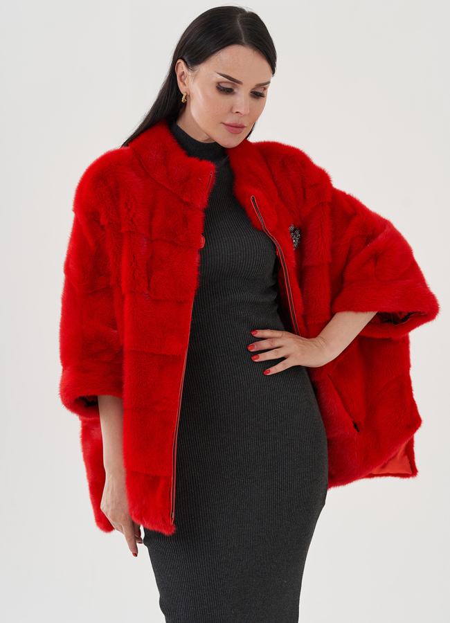 Красная короткая шуба  модель № 81028 меха малина