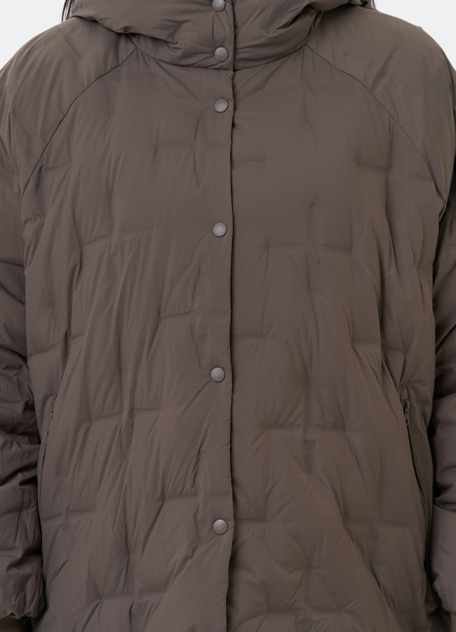 Женская куртка с капюшоном  модель № 29884 универмаг малина