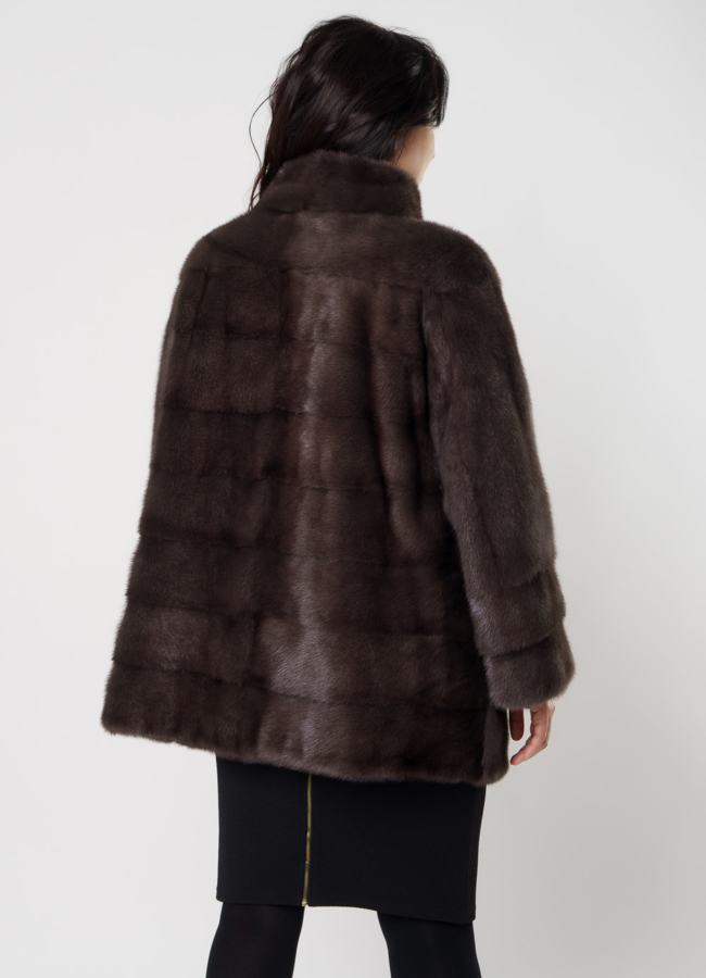 Укороченная шуба со стойкой  модель № 94515 универмаг малина