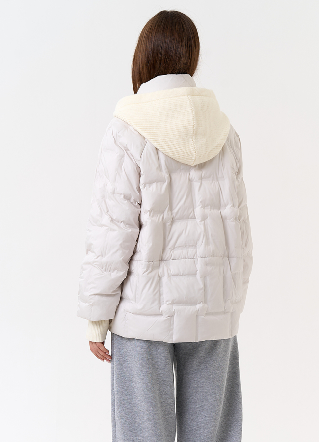 фото Женская куртка с трикотажным капюшоном модель № 31387