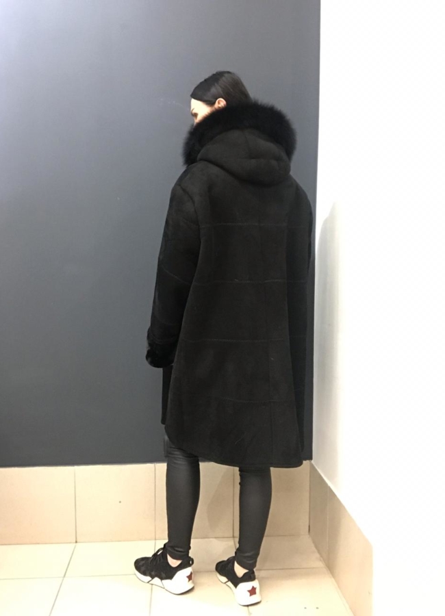 фото Удлиненная дубленка из эко замши черного цвета модель № A-08