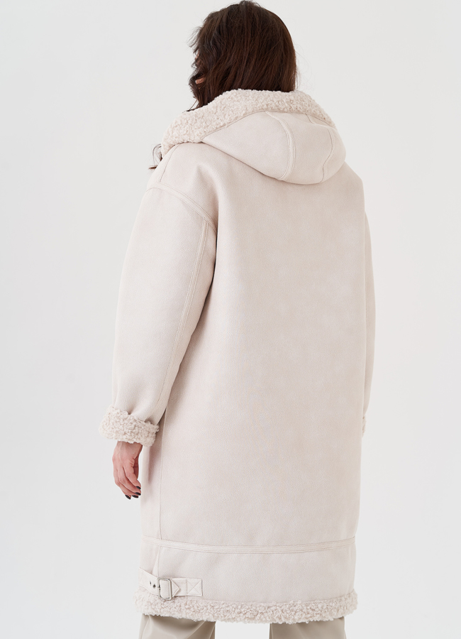 Двусторонняя женская дубленка с капюшоном модель № 23993 в кредит