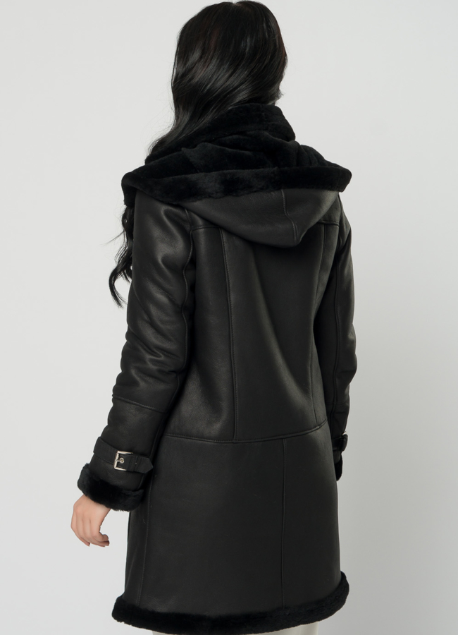 Дубленка из натурального меха с капюшоном модель № 72987 в кредит