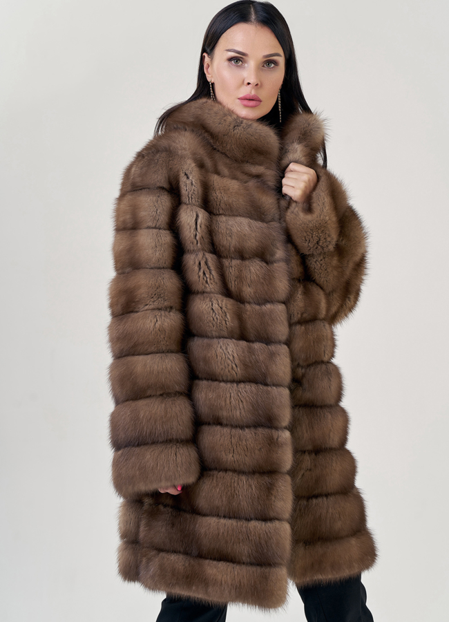 Шуба из куницы с воротником стойкой модель № 78935 универмаг малина