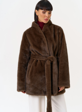 Женская шуба из эко меха с поясом Женская шуба из эко меха с поясом