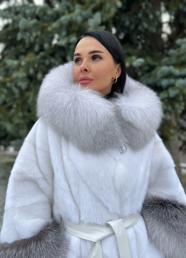 Норковая шуба с капюшоном отделка  из песца  модель № 79234 в кредит