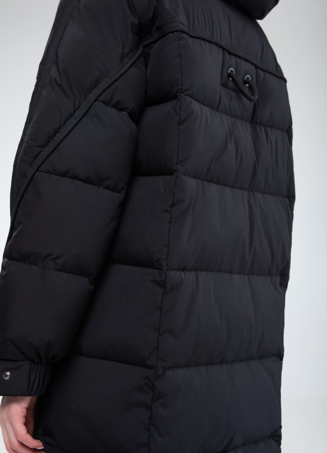 Женский пуховик с капюшоном черного цвета  модель № 25778 универмаг малина