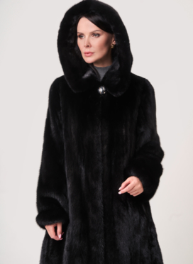 Шуба черного цвета 