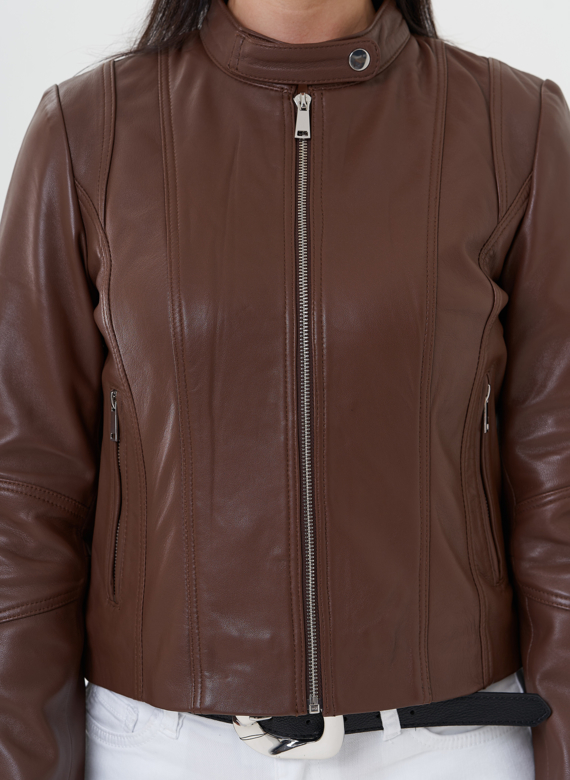 Женская кожаная куртка 