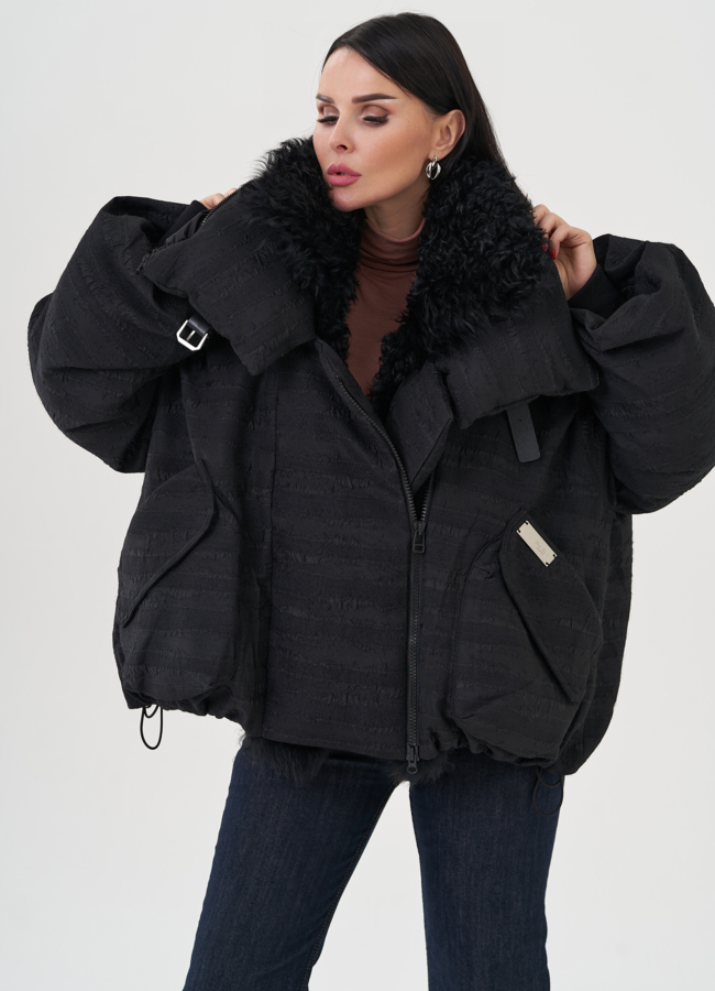 Куртка черного цвета с отделкой из овчины модель № 24933 универмаг малина