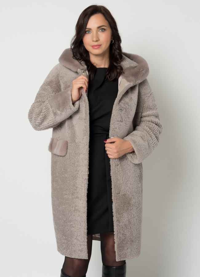 Шуба из овчины с капюшоном в сером цвете модель № 21673 универмаг малина