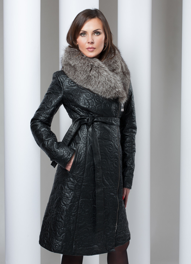 Кожаное пальто с песцом. (мех съемный) модель № K-74 в кредит Кожаное пальто с песцом. (мех съемный) модель № K-74 в кредит