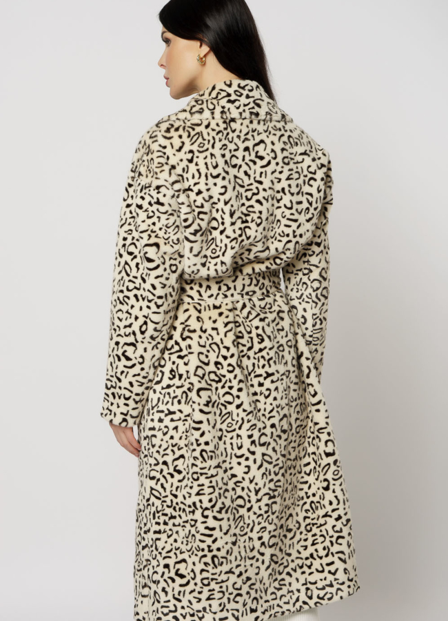 Женское пальто с леопардовым принтом модель № 18295 универмаг малина