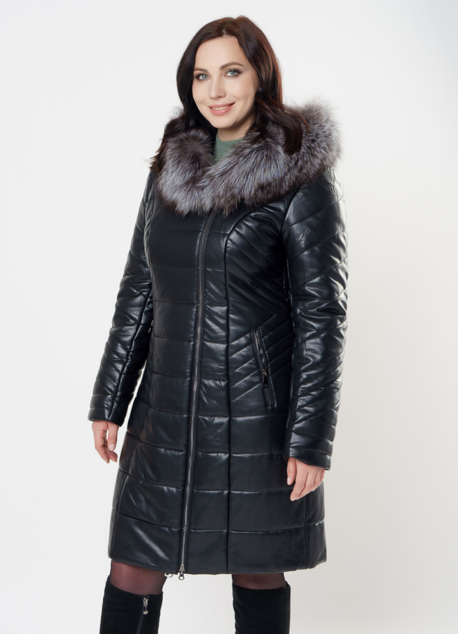 Пуховик из эко кожи черного цвета с капюшоном модель № 983 в кредит