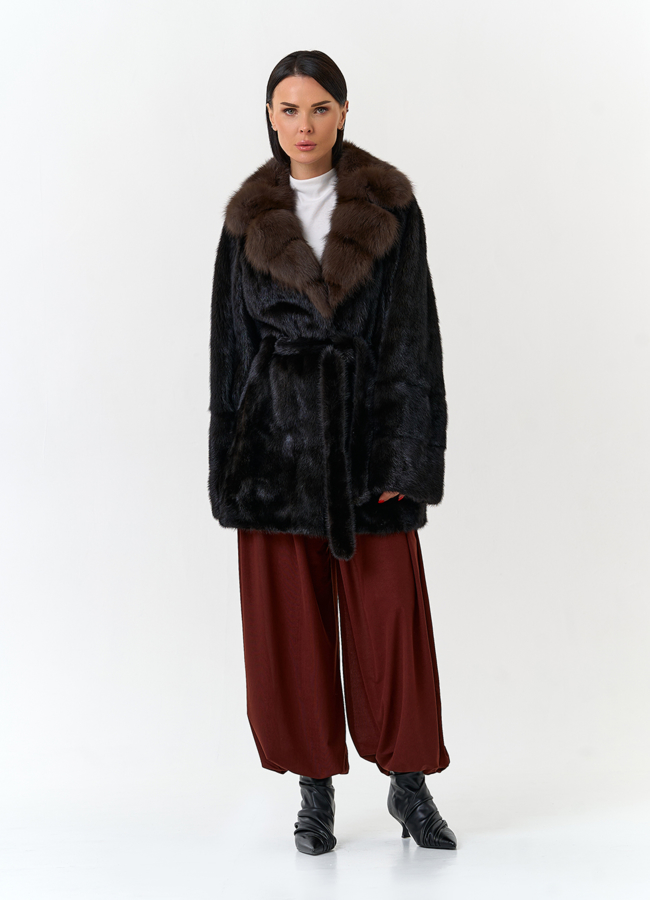 Шуба из меха норки с воротником из меха куницы модель № 32134 в кредит