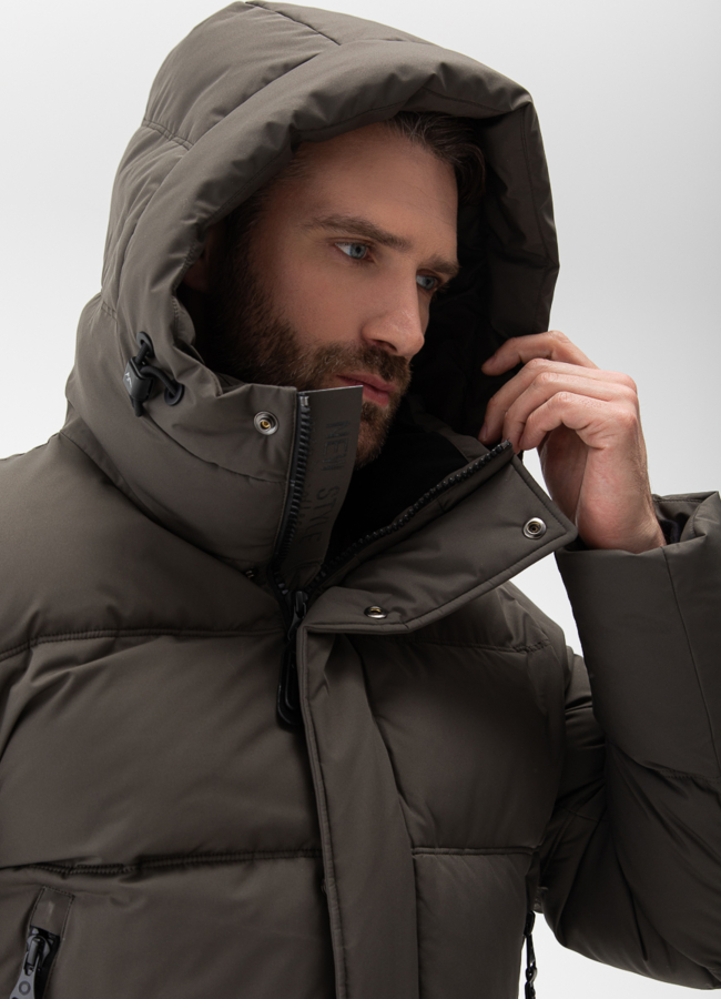 Мужской пуховик с капюшоном  модель № 28405 универмаг малина