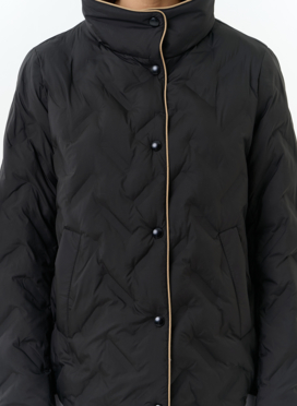 Женская куртка с воротником стойкой