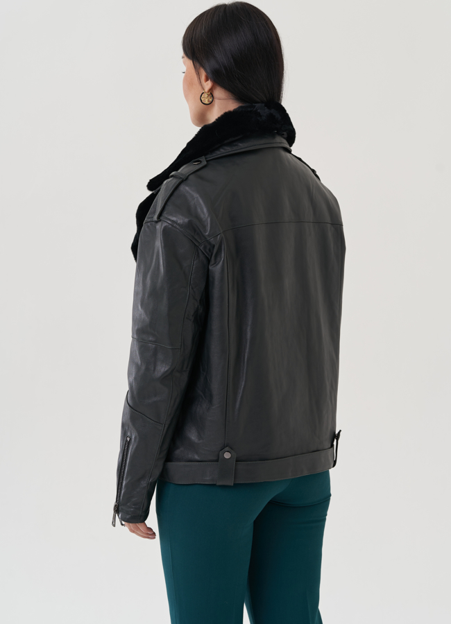 Женская куртка 